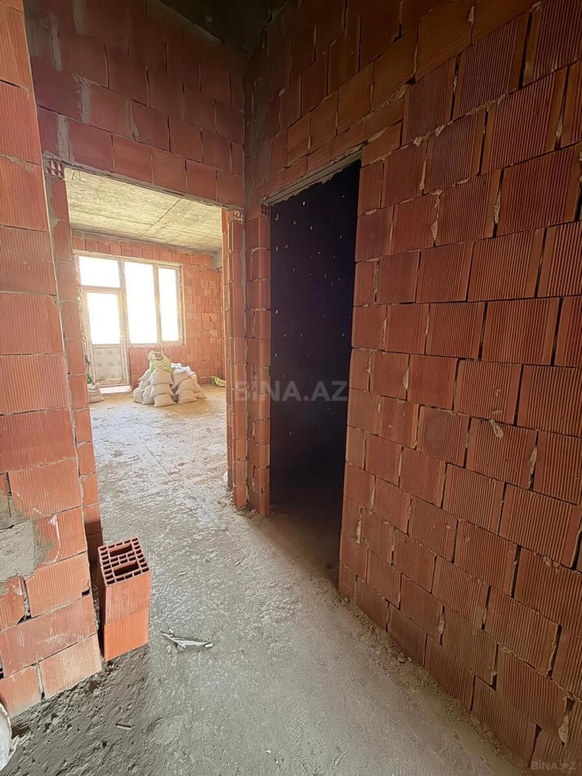 Satılır 2 otaqlı mənzil 65 m²