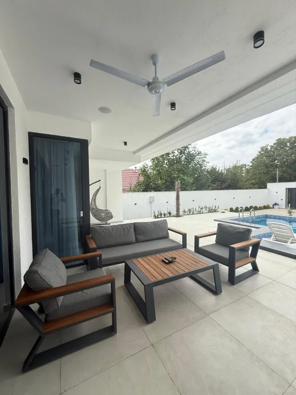 Satılır 4 otaqlı həyət evi 120 m²