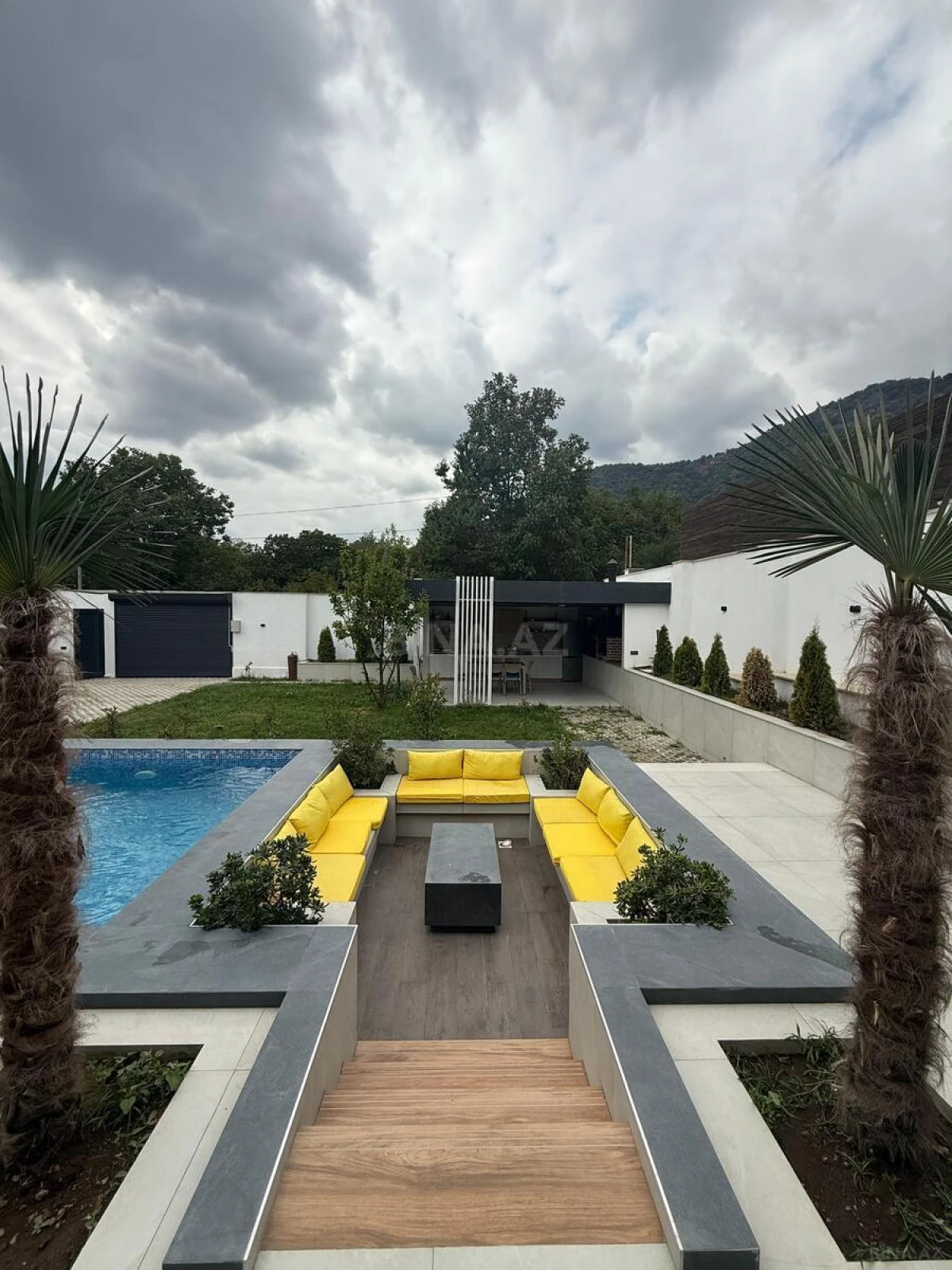 Satılır 4 otaqlı həyət evi 120 m²