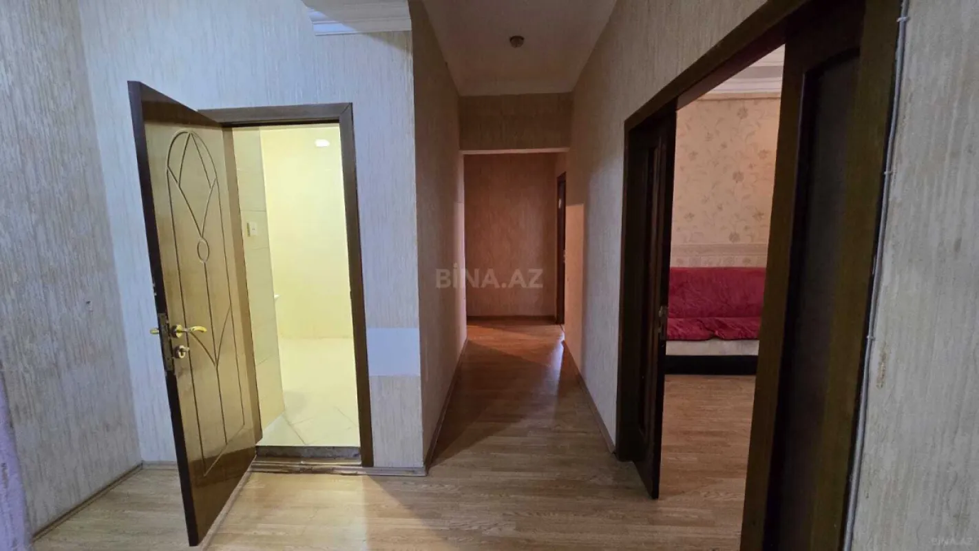 Satılır 3 otaqlı mənzil 110 m²