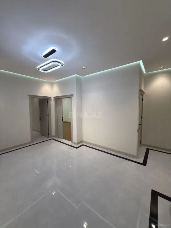 Satılır 3 otaqlı mənzil 148 m²