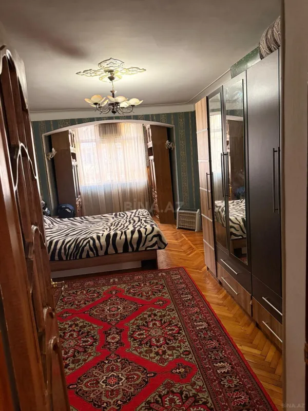 Satılır 3 otaqlı mənzil 70 m²