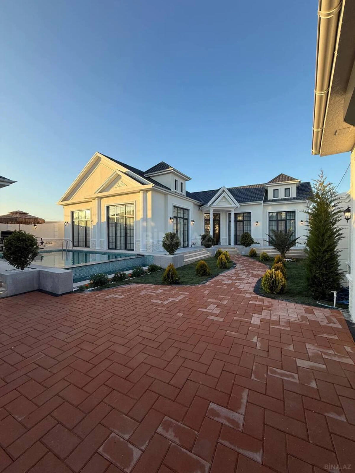 Satılır 4 otaqlı həyət evi 210 m²