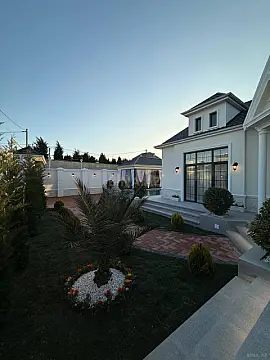 Satılır 4 otaqlı həyət evi 210 m²