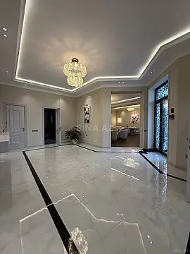 Satılır 4 otaqlı həyət evi 210 m²