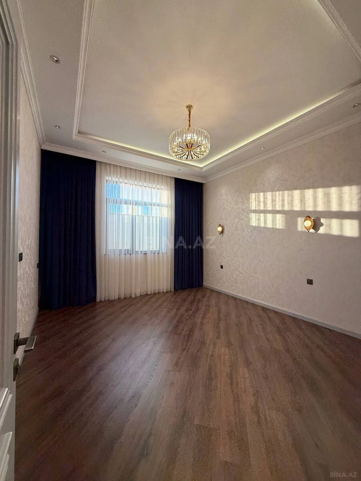 Satılır 4 otaqlı həyət evi 210 m²