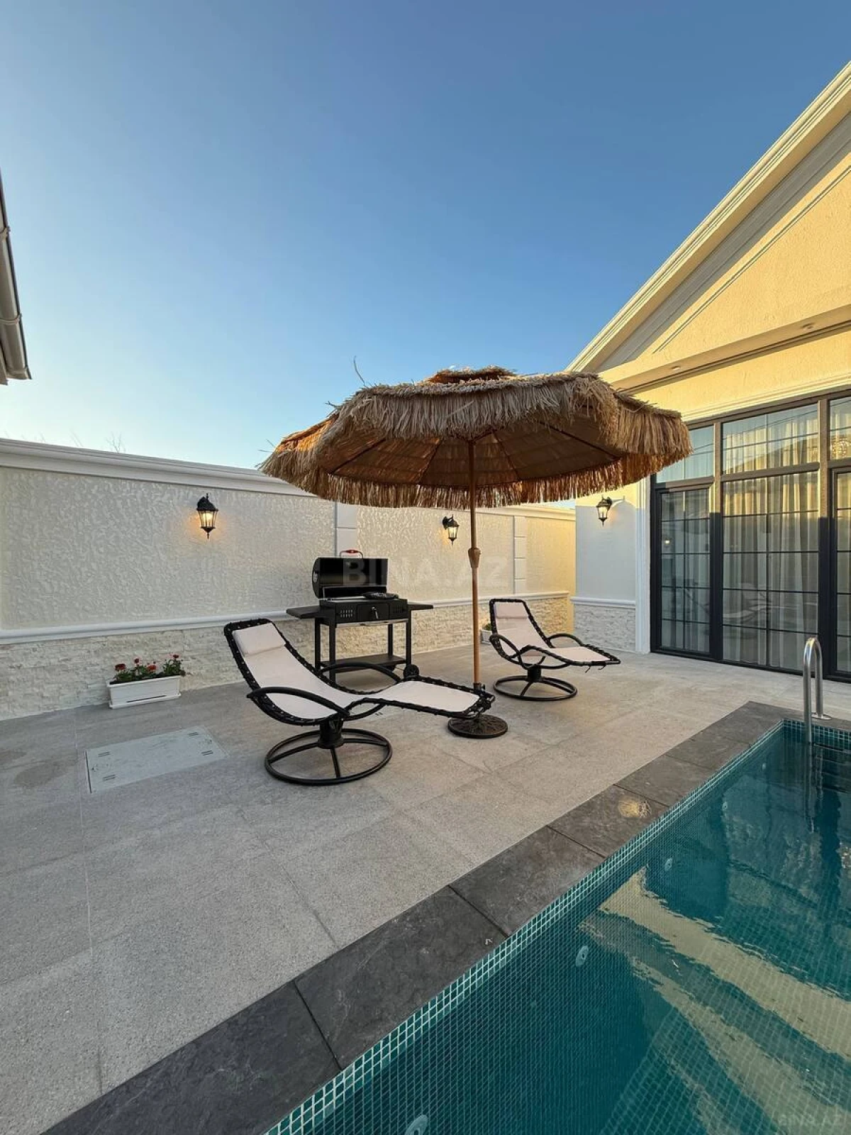 Satılır 4 otaqlı həyət evi 210 m²