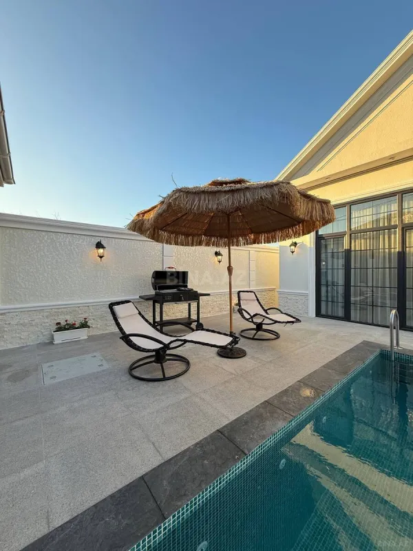 Satılır 4 otaqlı həyət evi 210 m²