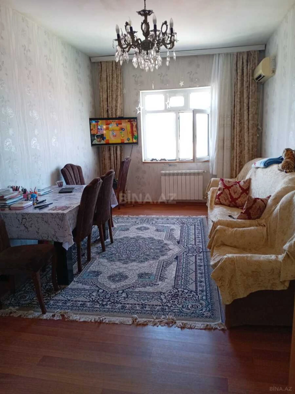 Satılır 5 otaqlı mənzil 100 m²