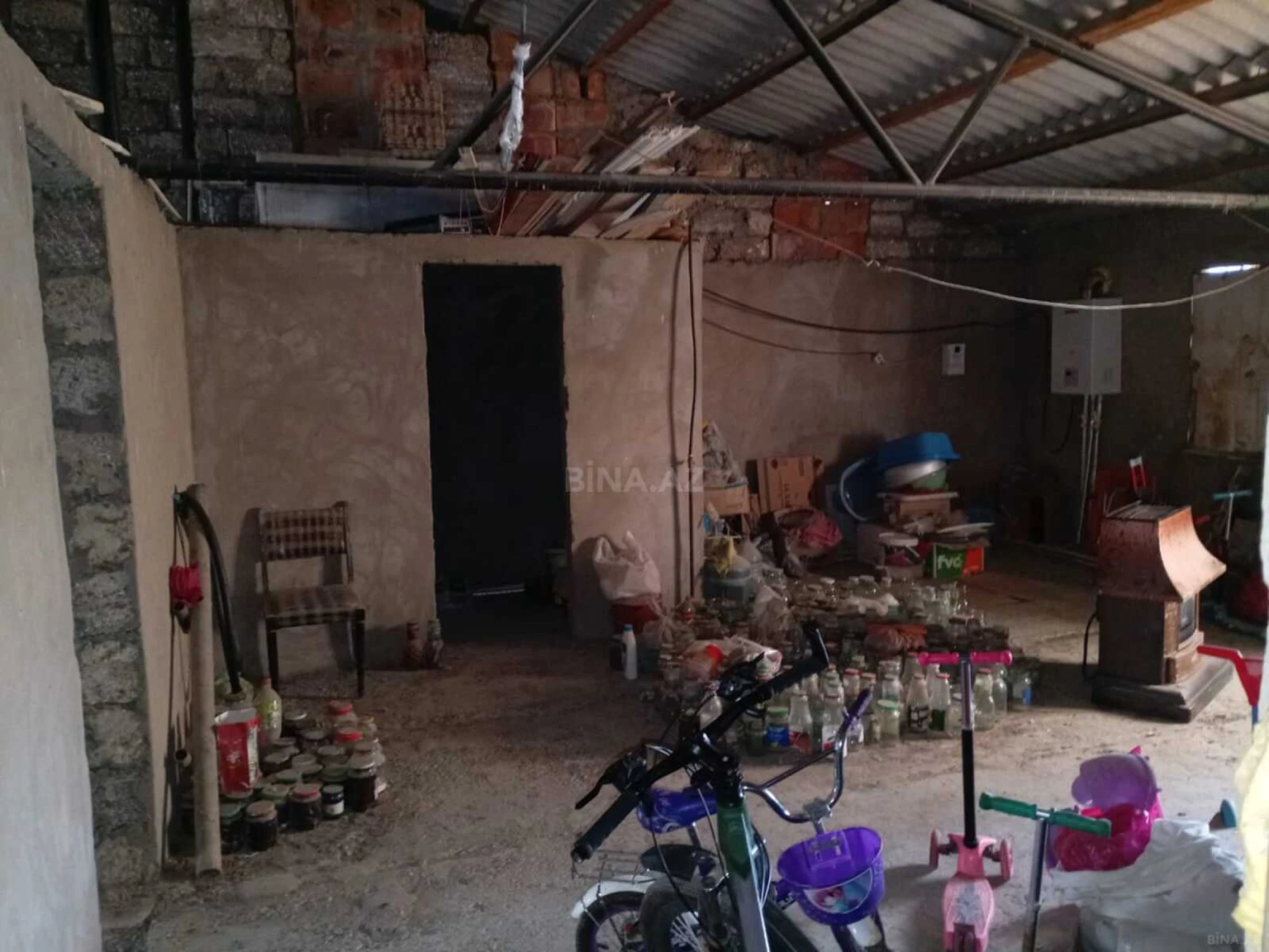 Satılır 5 otaqlı mənzil 100 m²