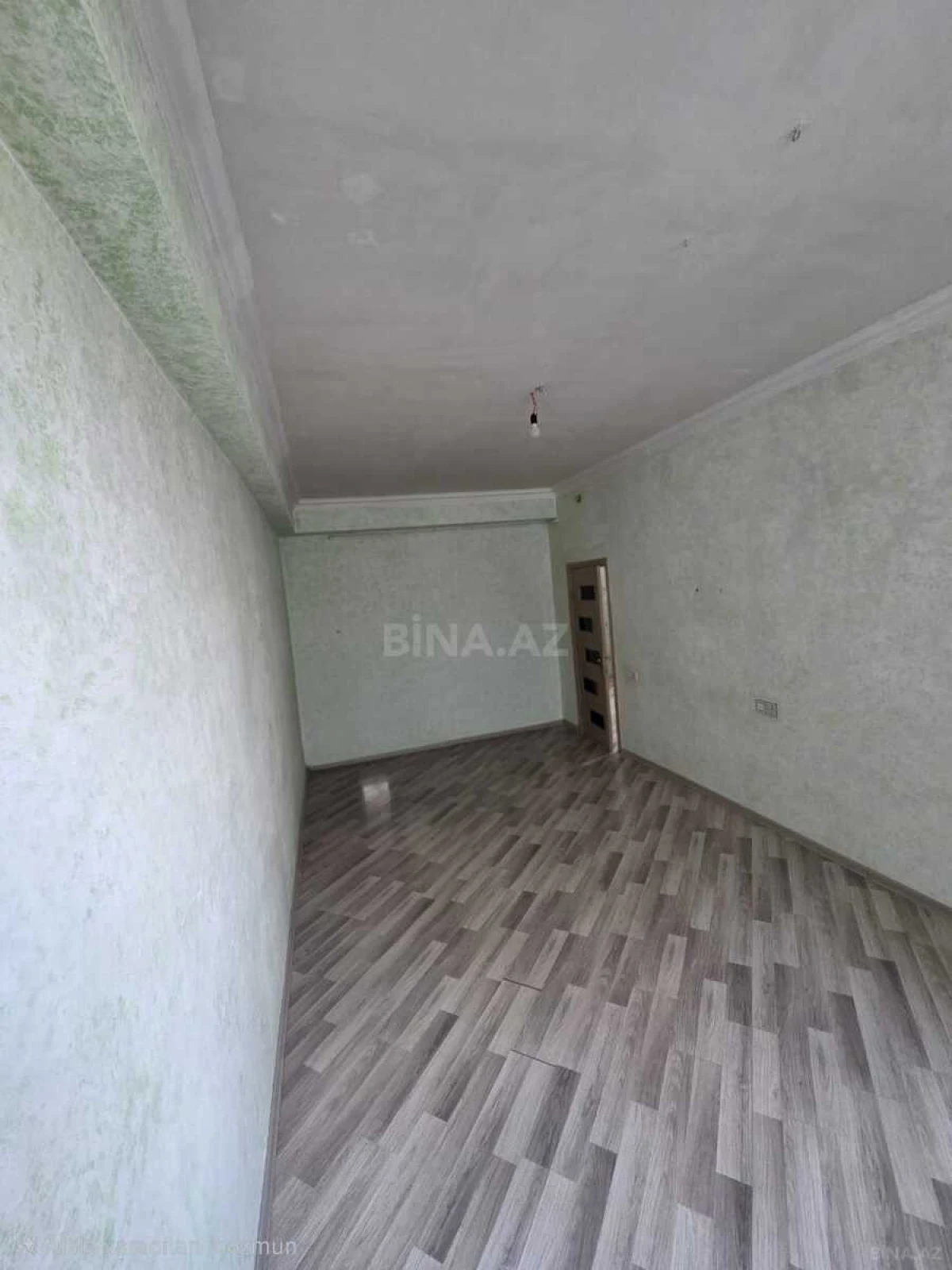 Satılır 2 otaqlı mənzil 90 m²