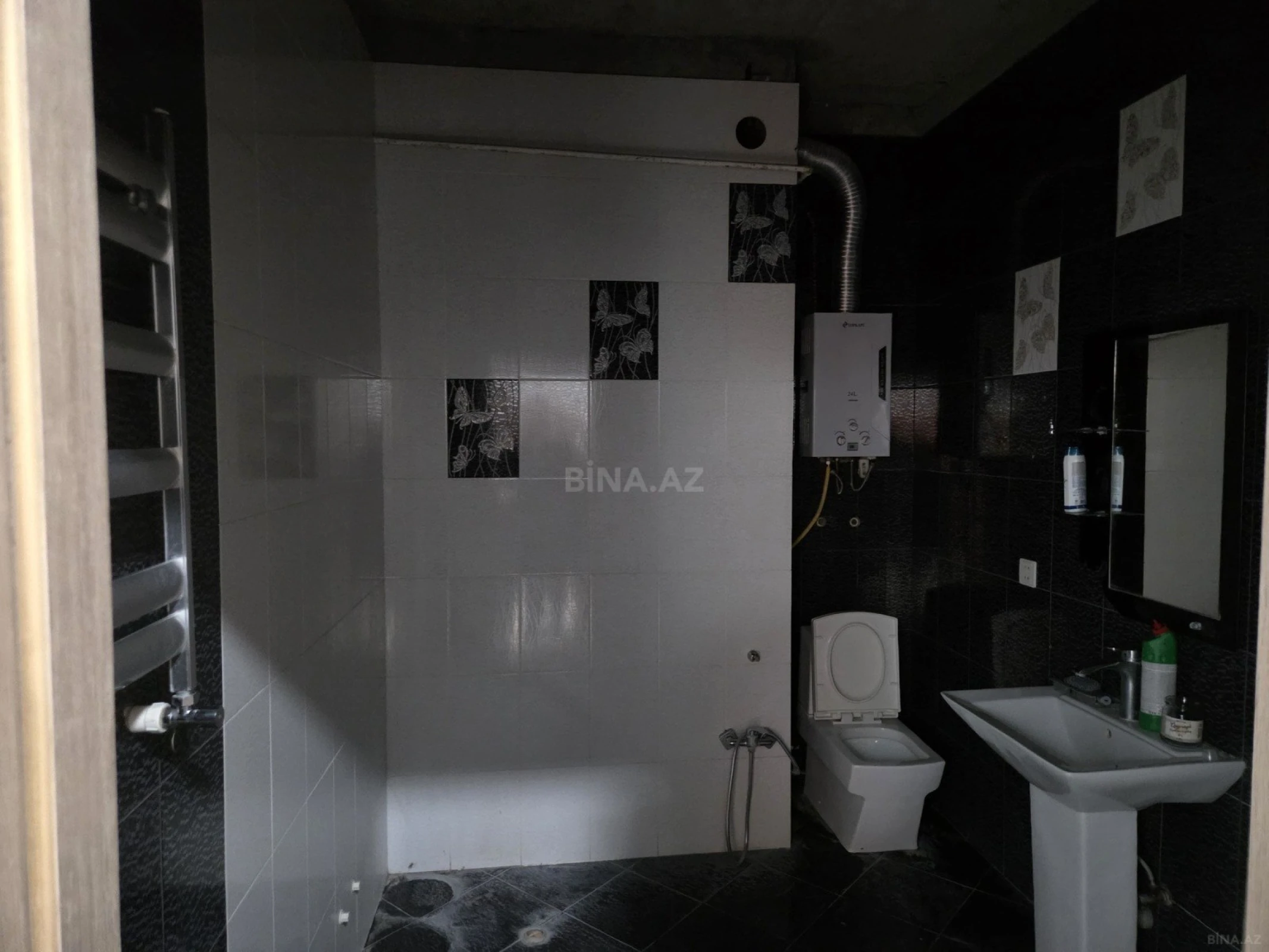 Satılır 2 otaqlı mənzil 90 m²