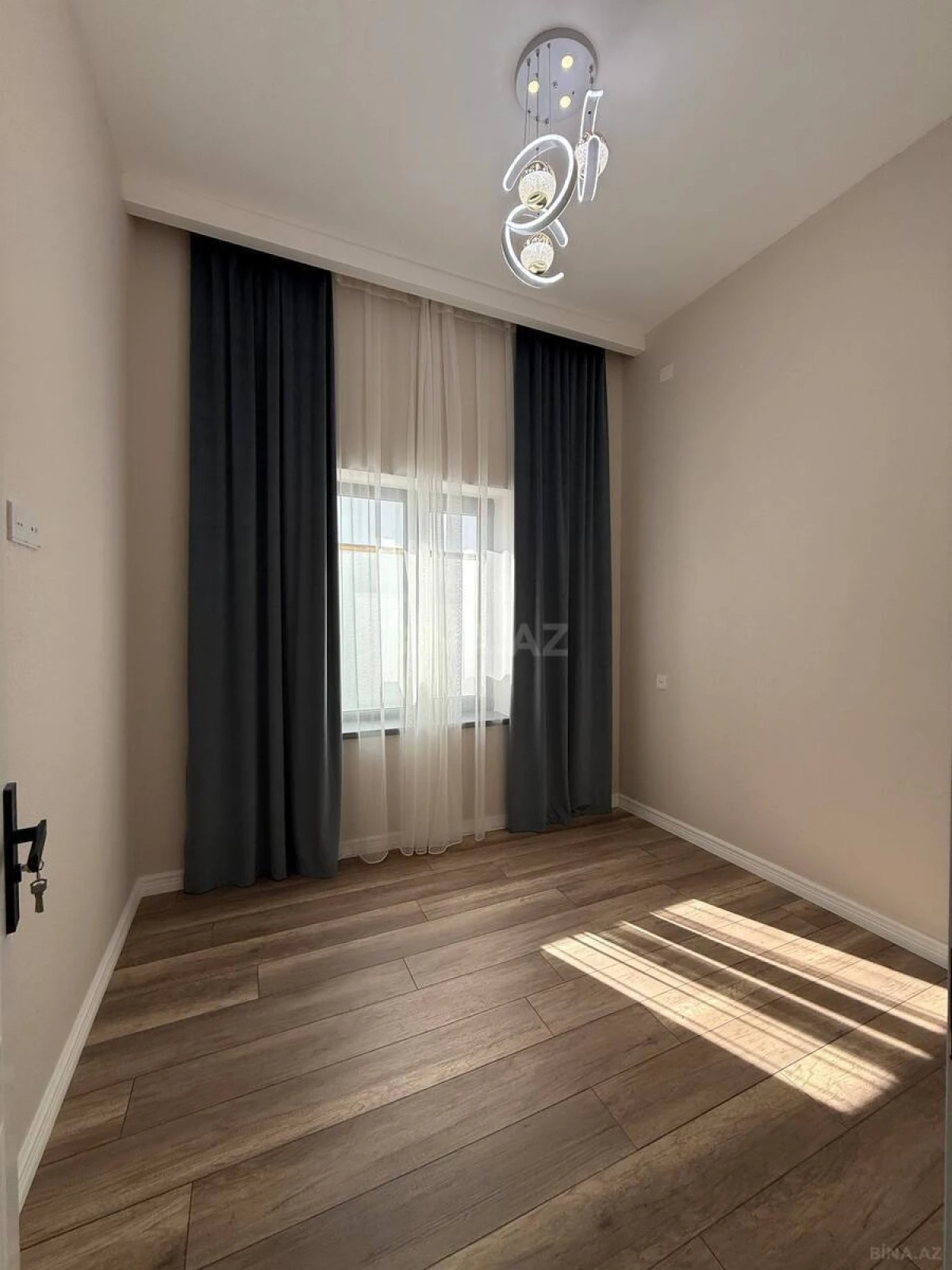 Satılır 4 otaqlı həyət evi 140 m²