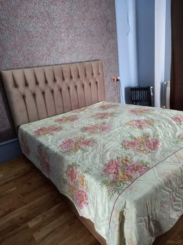 Kirayə verilir 2 otaqlı mənzil 65 m²