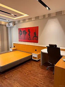 Kirayə verilir 2 otaqlı mənzil 78 m²