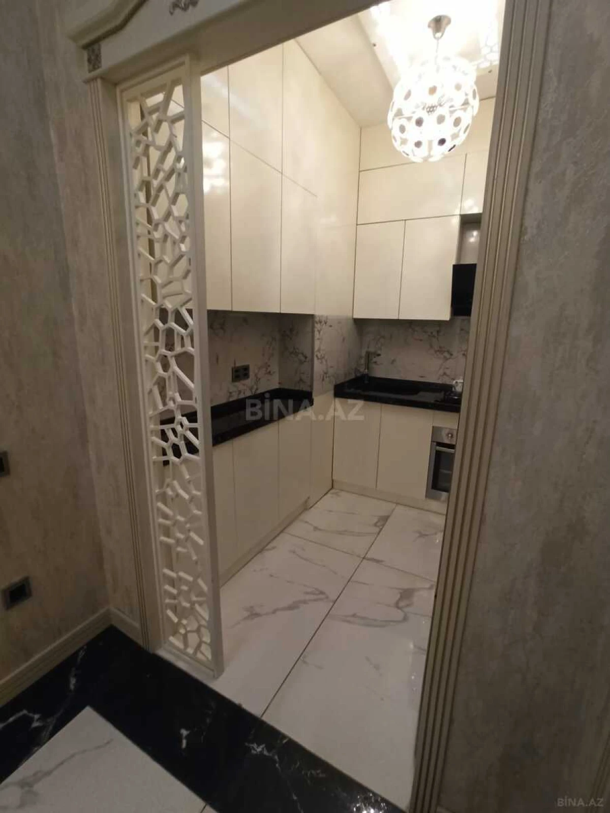 Satılır 3 otaqlı mənzil 95 m²