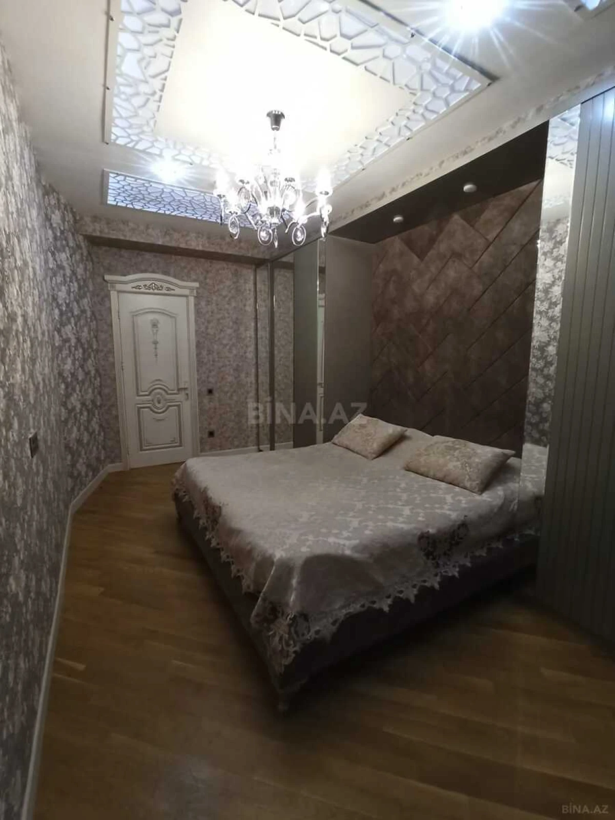 Satılır 3 otaqlı mənzil 95 m²