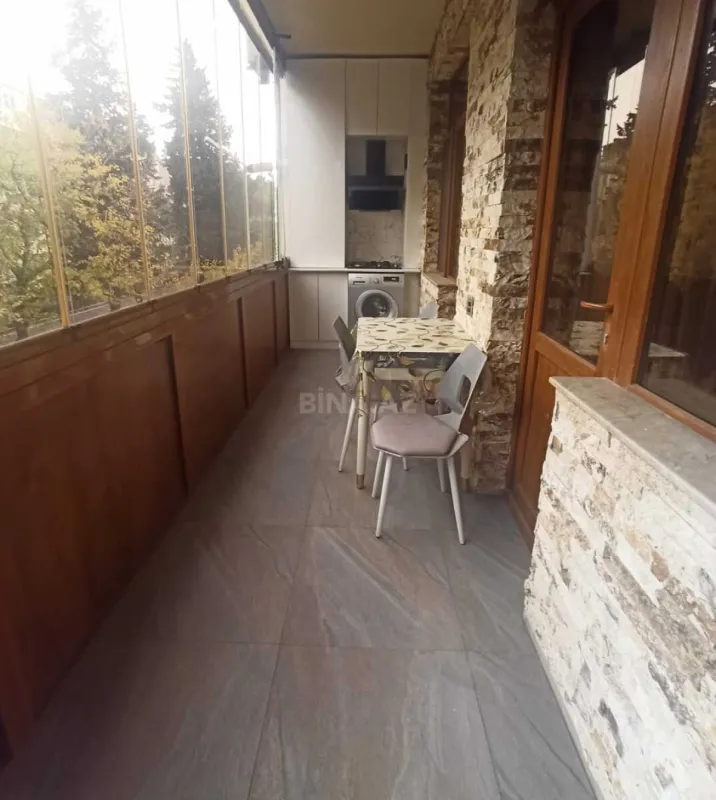 Satılır 3 otaqlı mənzil 95 m²
