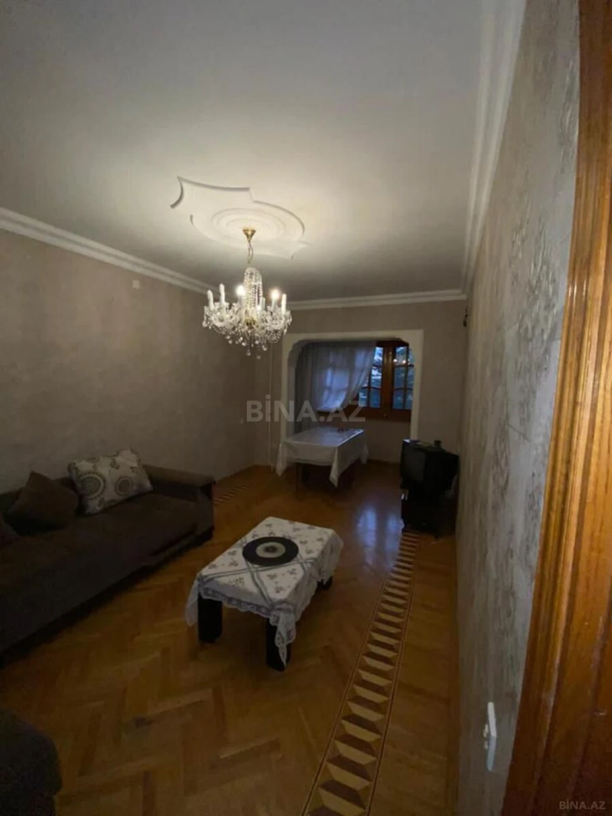 Satılır 4 otaqlı mənzil 110 m²