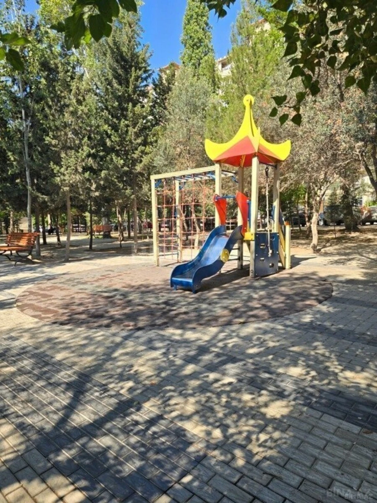 Satılır 2 otaqlı mənzil 65 m²