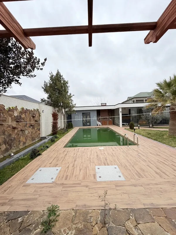 Kirayə verilir 5 otaqlı həyət evi 280 m²