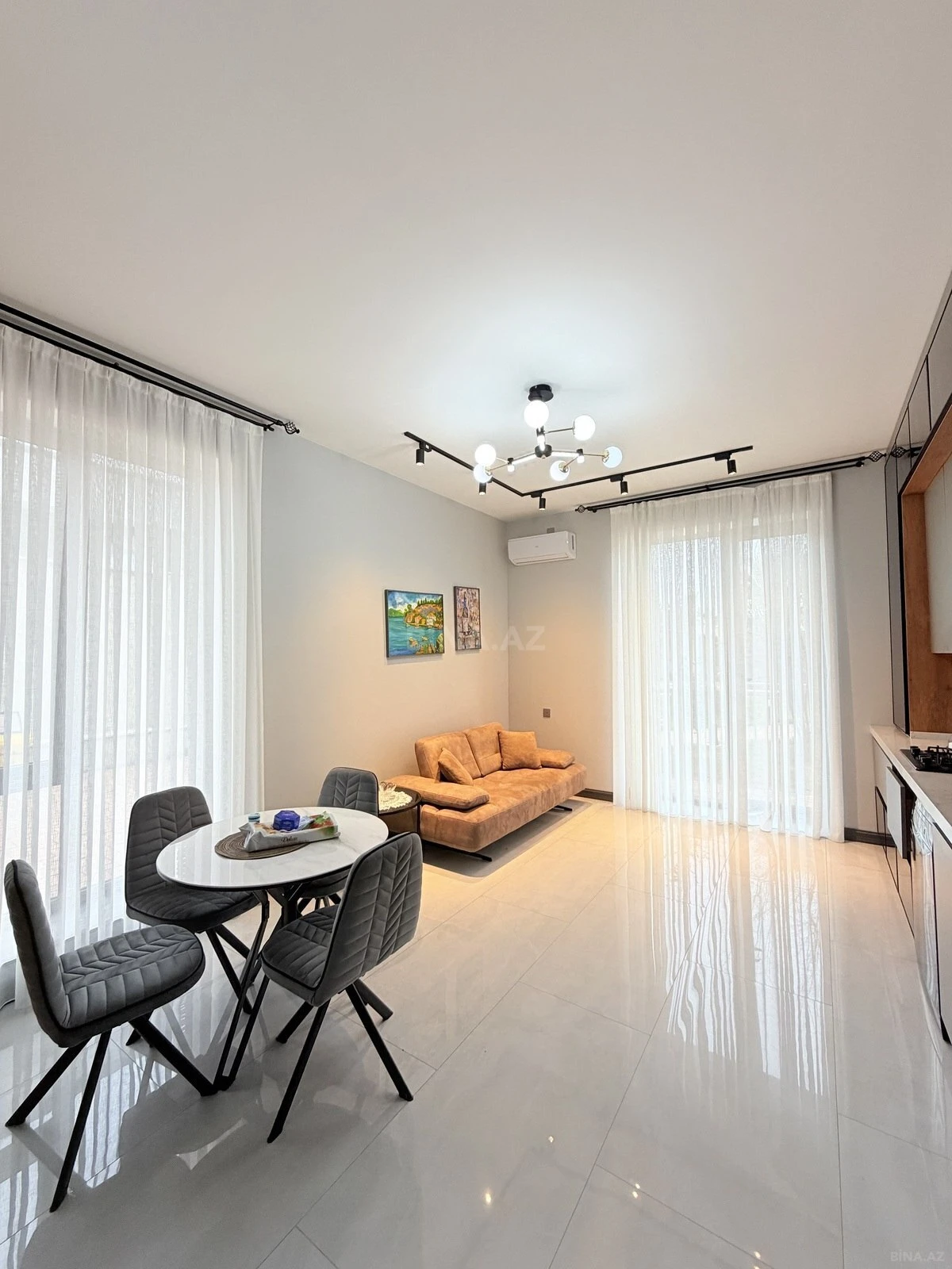 Kirayə verilir 5 otaqlı həyət evi 280 m²