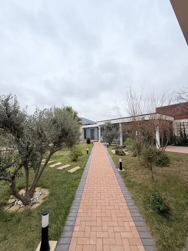 Kirayə verilir 5 otaqlı həyət evi 280 m²