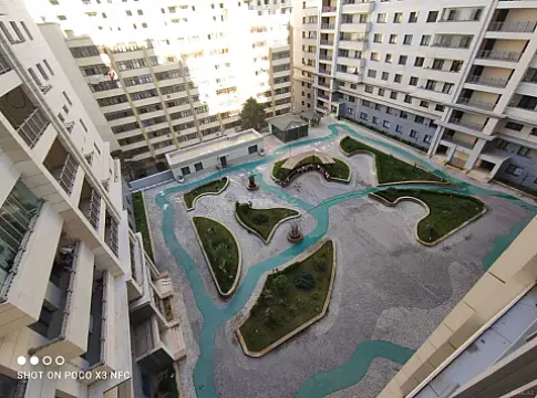 Satılır 3 otaqlı mənzil 136 m²