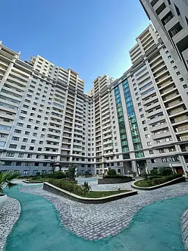 Satılır 3 otaqlı mənzil 136 m²