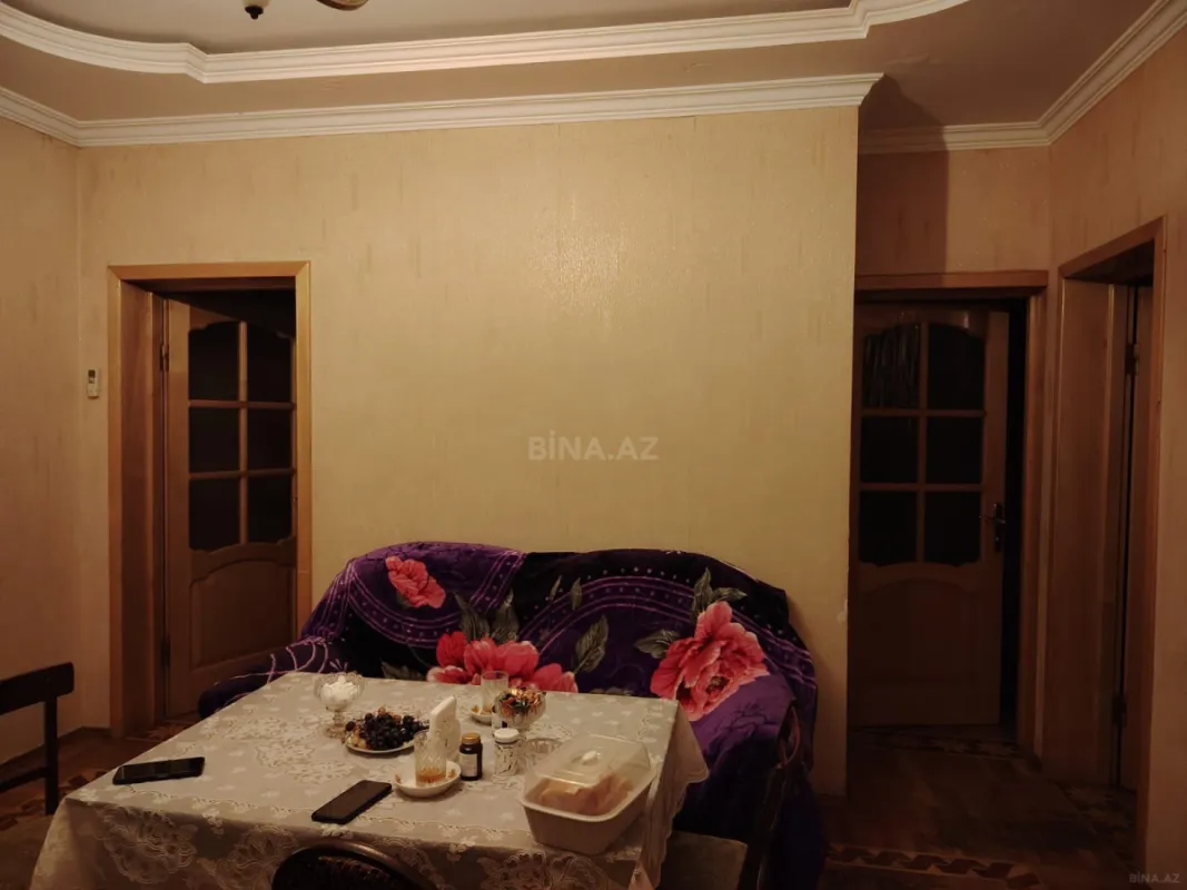 Satılır 4 otaqlı həyət evi 200 m²