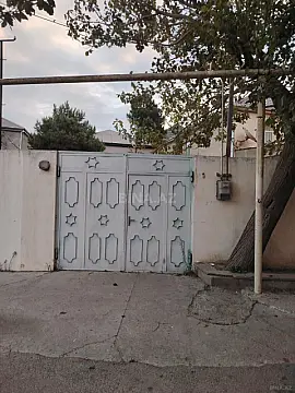 Satılır 4 otaqlı həyət evi 200 m²