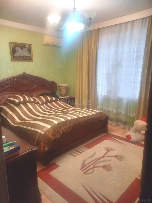 Satılır 2 otaqlı mənzil 70 m²