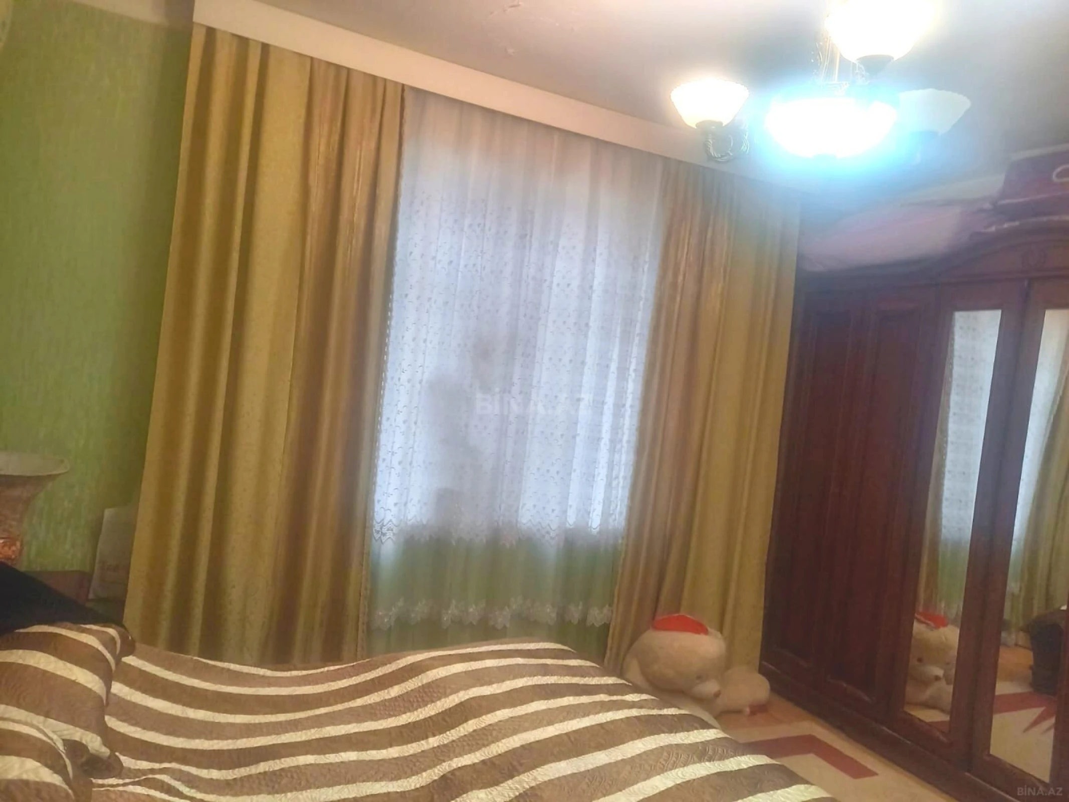 Satılır 2 otaqlı mənzil 70 m²