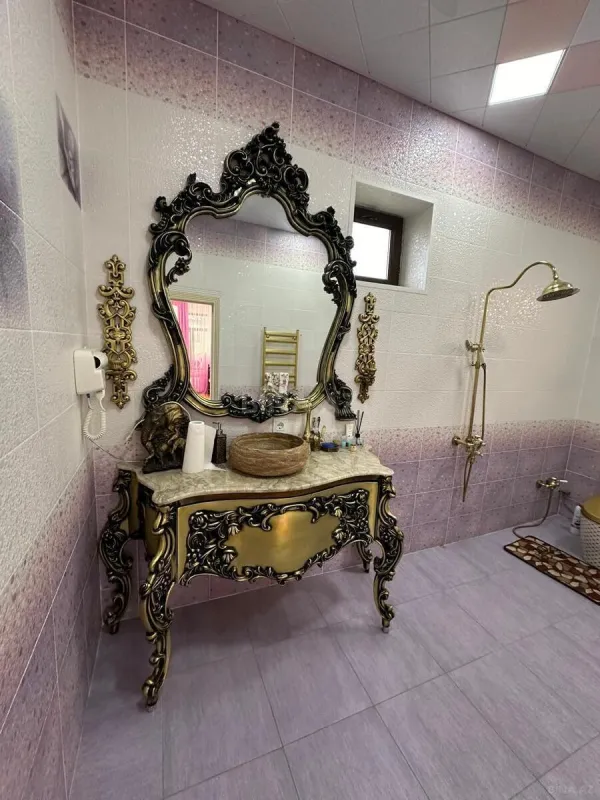 Satılır 6 otaqlı həyət evi 340 m²