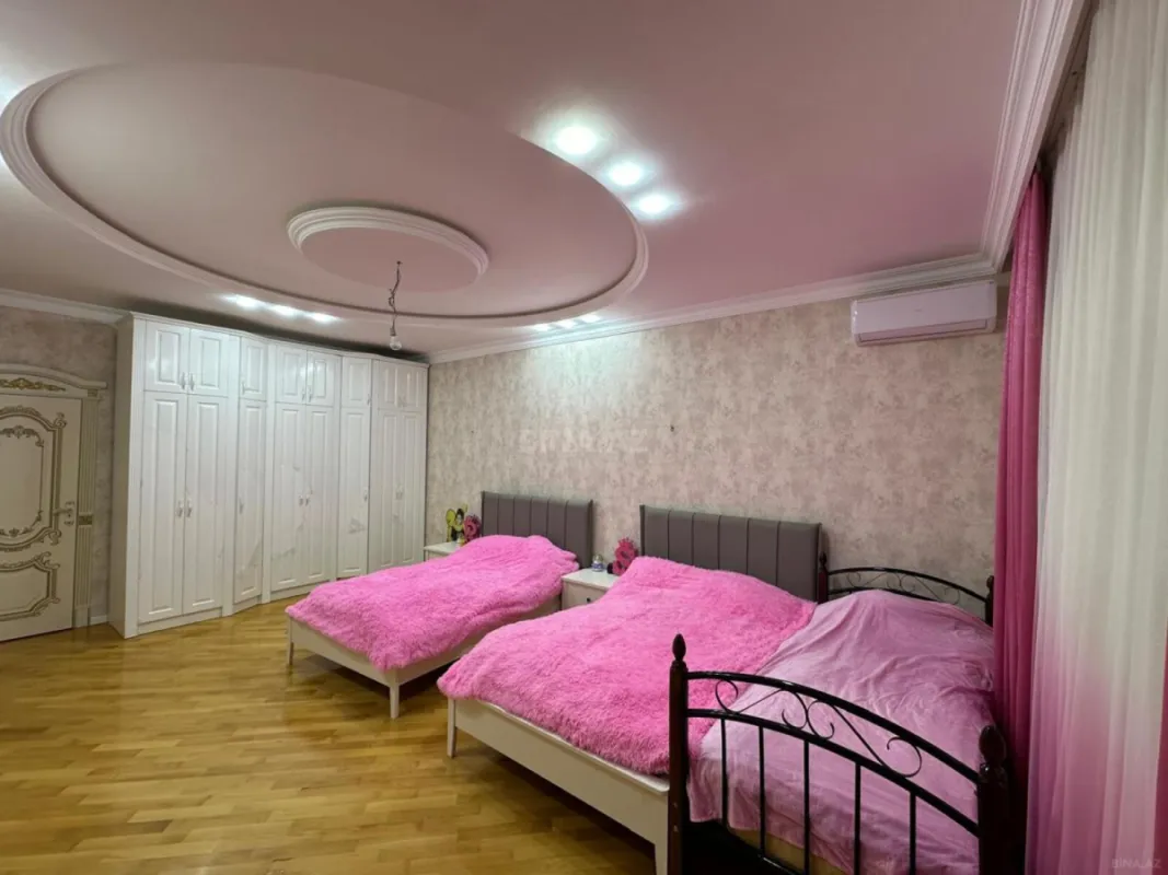 Satılır 6 otaqlı həyət evi 340 m²