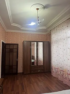 Kirayə verilir 2 otaqlı mənzil 100 m²