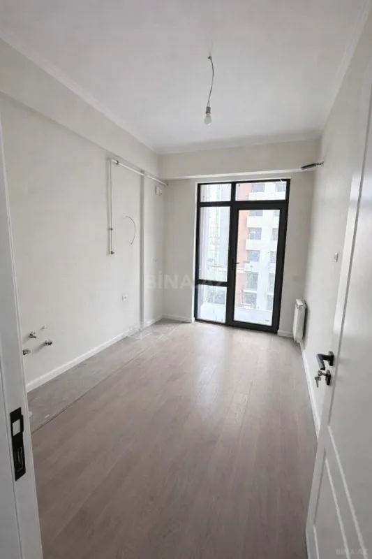 Satılır 2 otaqlı mənzil 56 m²