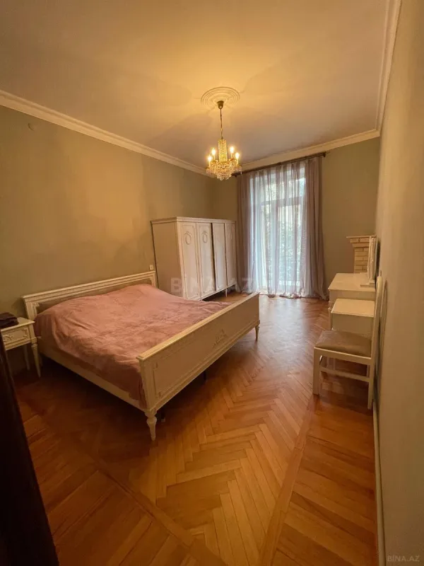 Kirayə verilir 3 otaqlı mənzil 95 m²