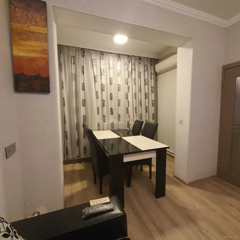 Satılır 2 otaqlı mənzil 65 m²