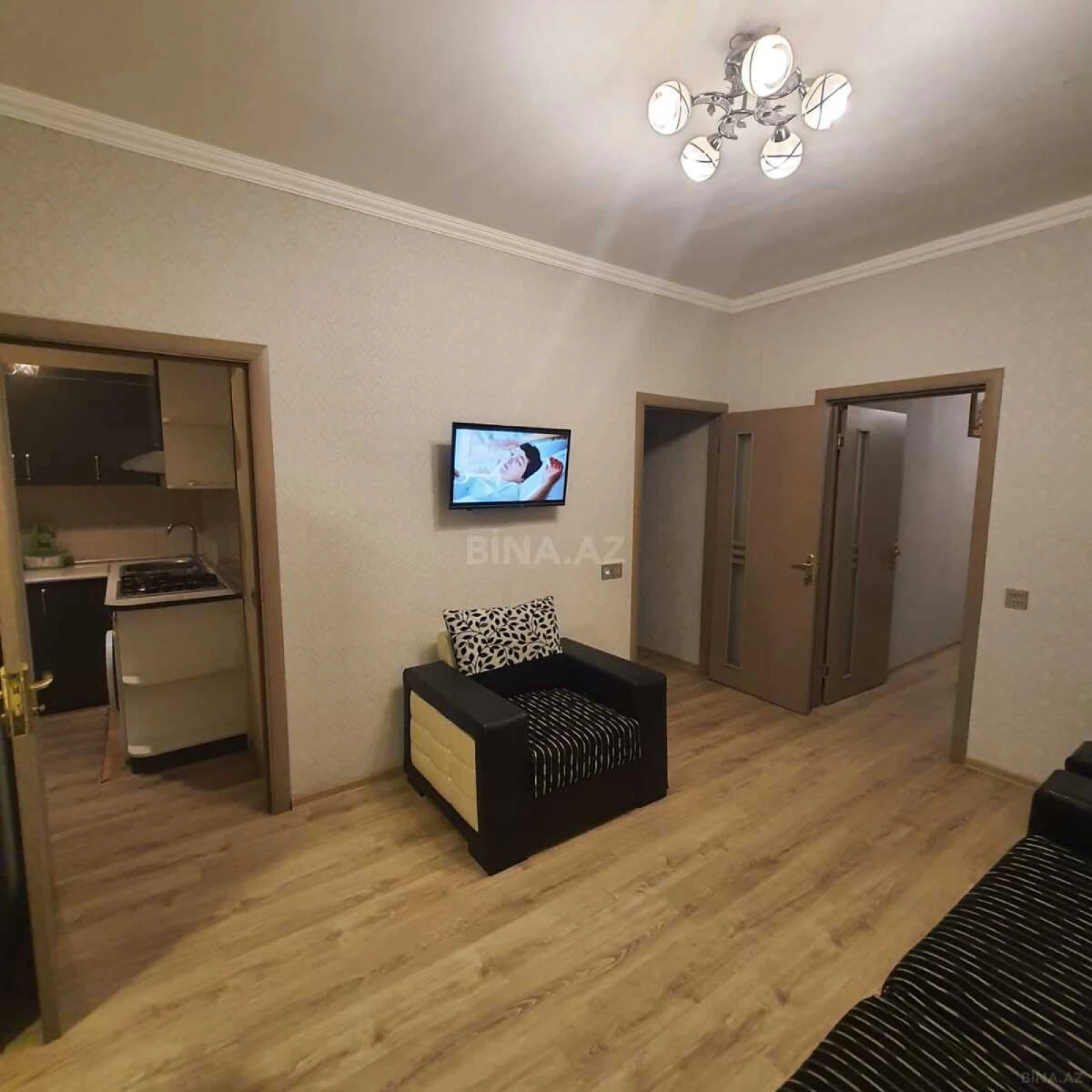 Satılır 2 otaqlı mənzil 65 m²