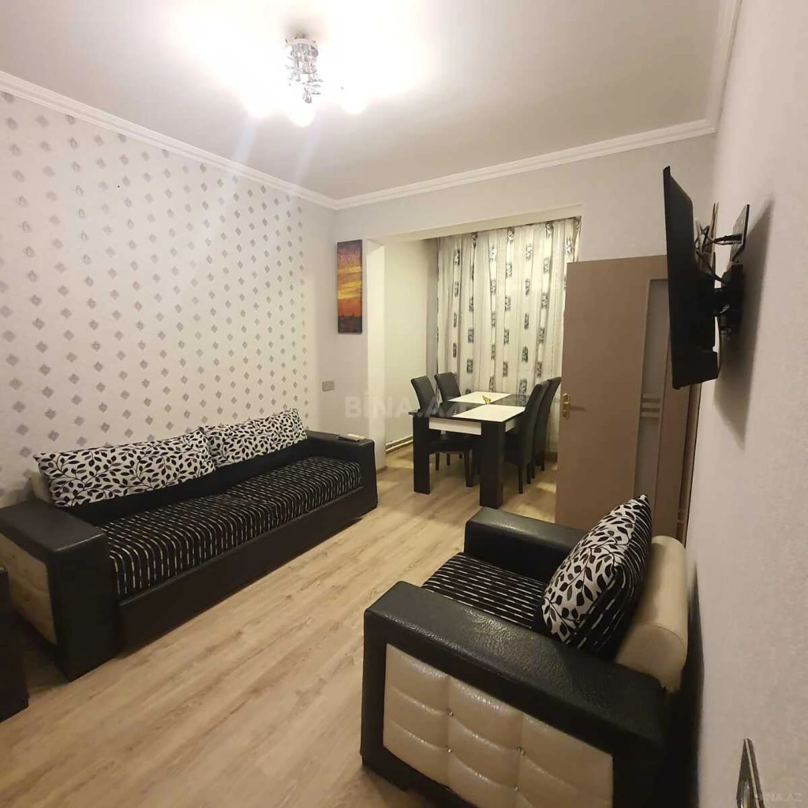 Satılır 2 otaqlı mənzil 65 m²