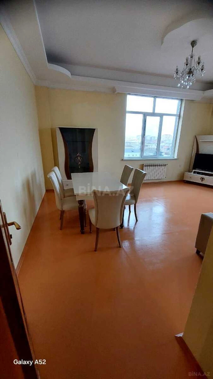 Kirayə verilir 2 otaqlı mənzil 60 m²