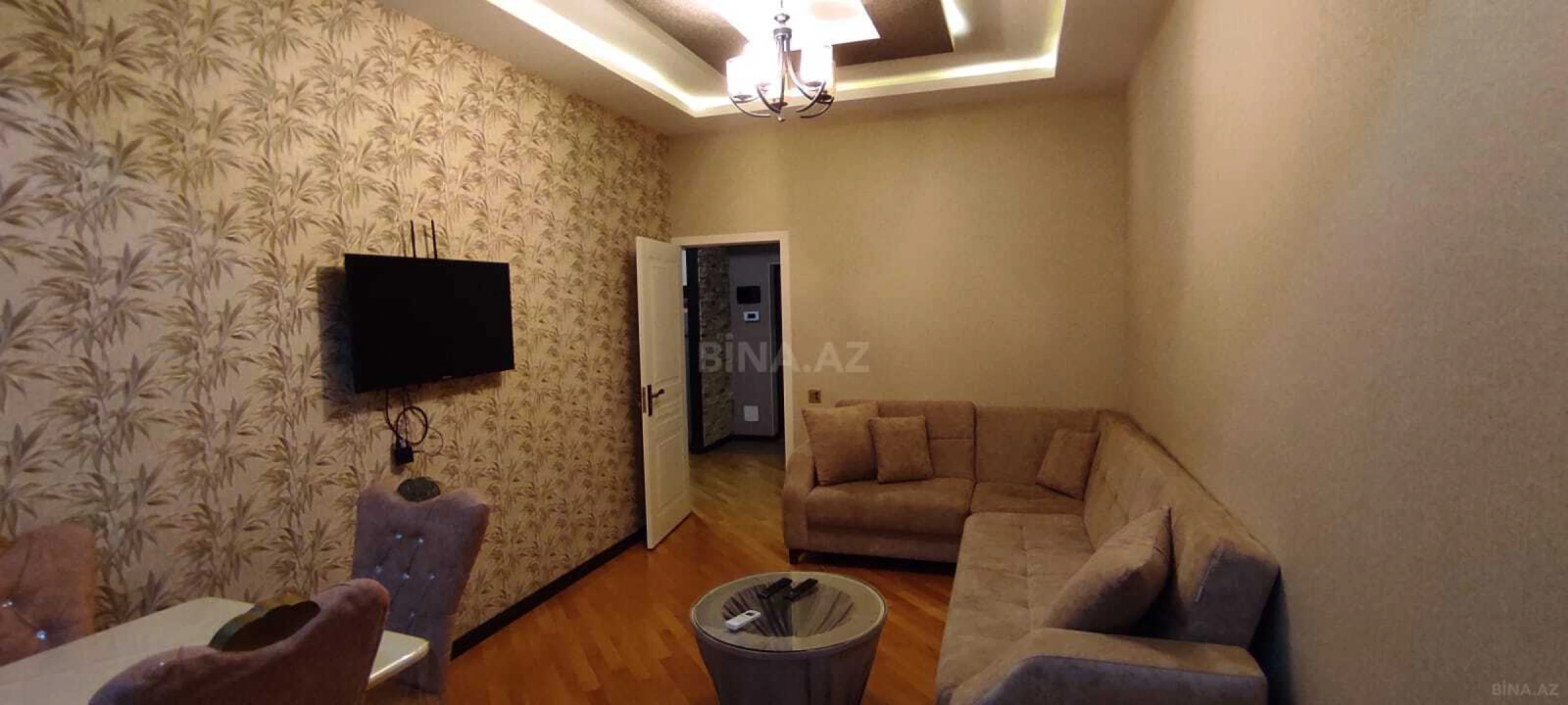 Kirayə verilir 2 otaqlı mənzil 60 m²