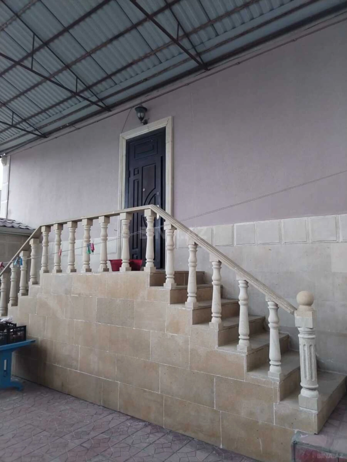 Satılır 5 otaqlı həyət evi 200 m²