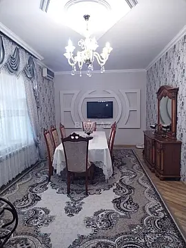 Satılır 5 otaqlı həyət evi 200 m² — Bakı, Yeni Yasamal 5 otaq 200.00 m²