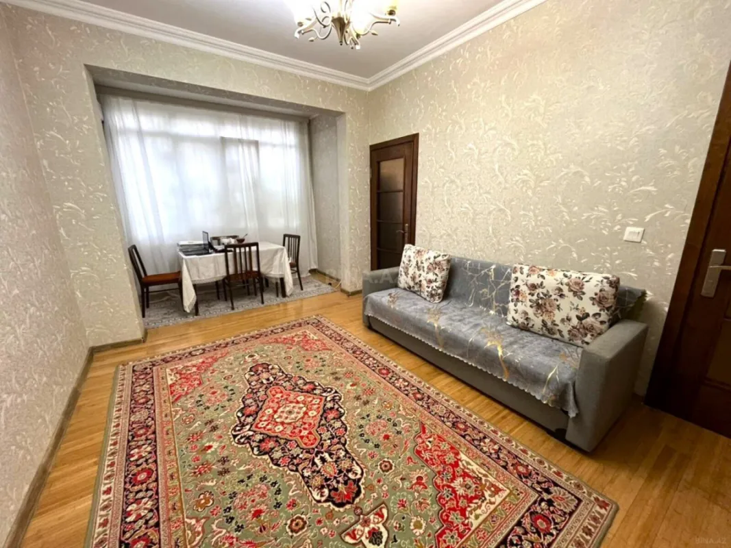 Satılır 2 otaqlı mənzil 52 m²