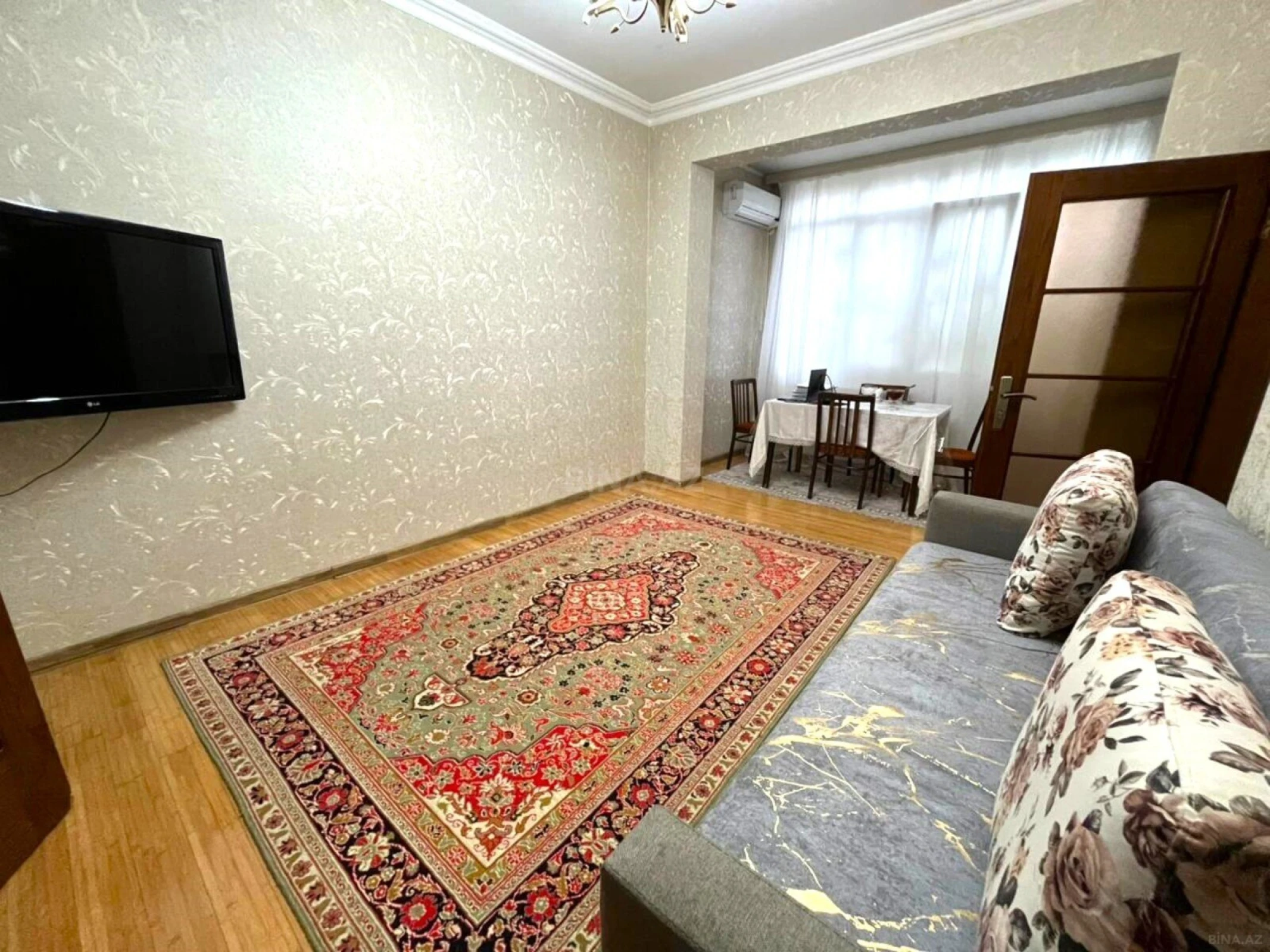 Satılır 2 otaqlı mənzil 52 m²