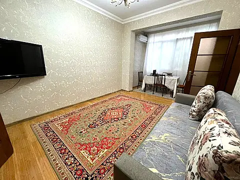 Satılır 2 otaqlı mənzil 52 m²