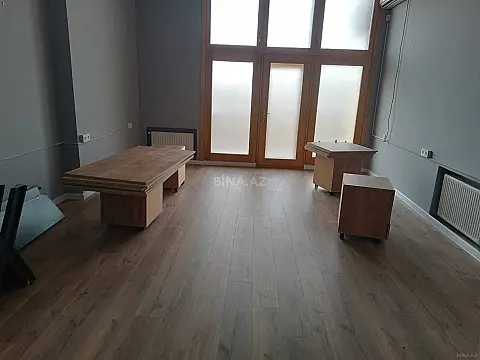 Kirayə verilir 4 otaqlı ofis 120 m²