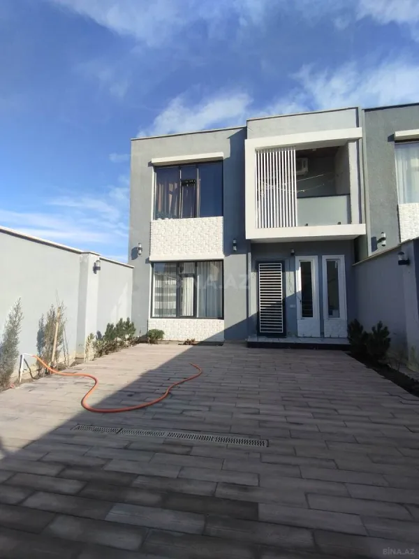 Satılır 4 otaqlı həyət evi 120 m²